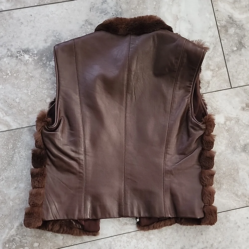 ALBERTO MAKALI EUC REAL LEATHER N REAL FUR ZIP FRONT LINED VEST SIZE 6 - Picture 6 of 7